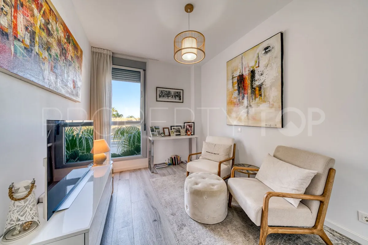 Penthouse with 2 bedrooms for sale in Estepona
