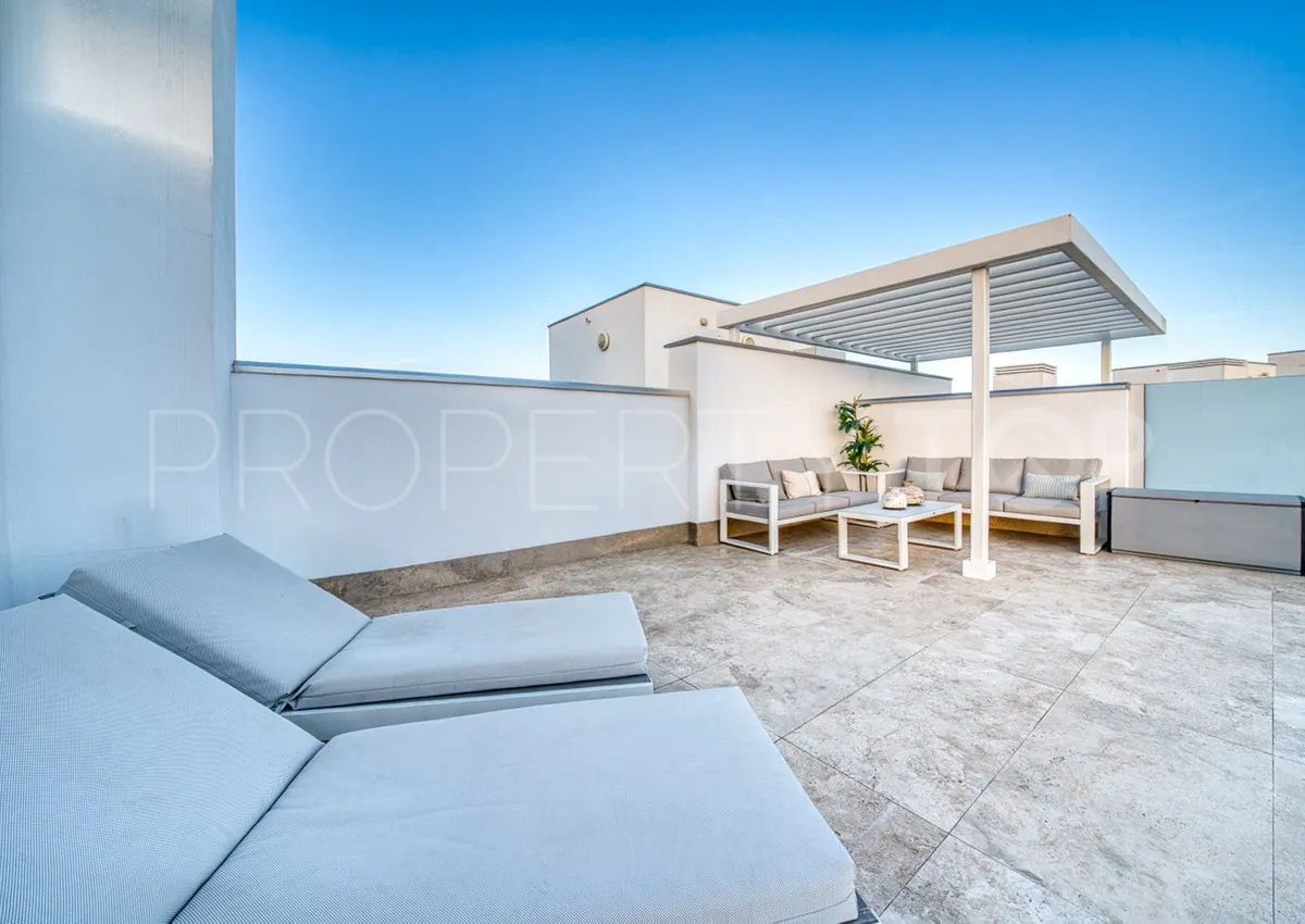 Penthouse with 2 bedrooms for sale in Estepona