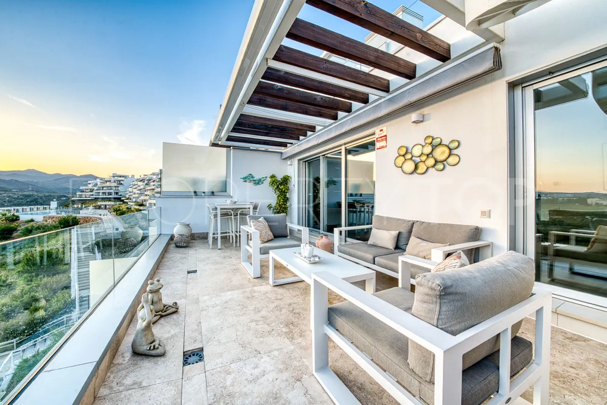 Penthouse with 2 bedrooms for sale in Estepona