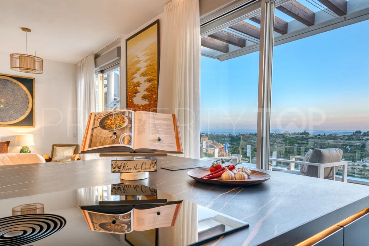 Penthouse with 2 bedrooms for sale in Estepona