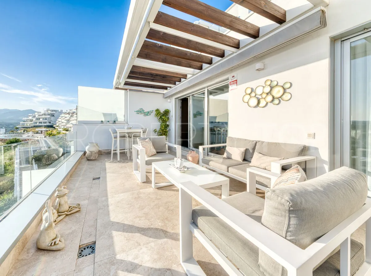 Penthouse with 2 bedrooms for sale in Estepona