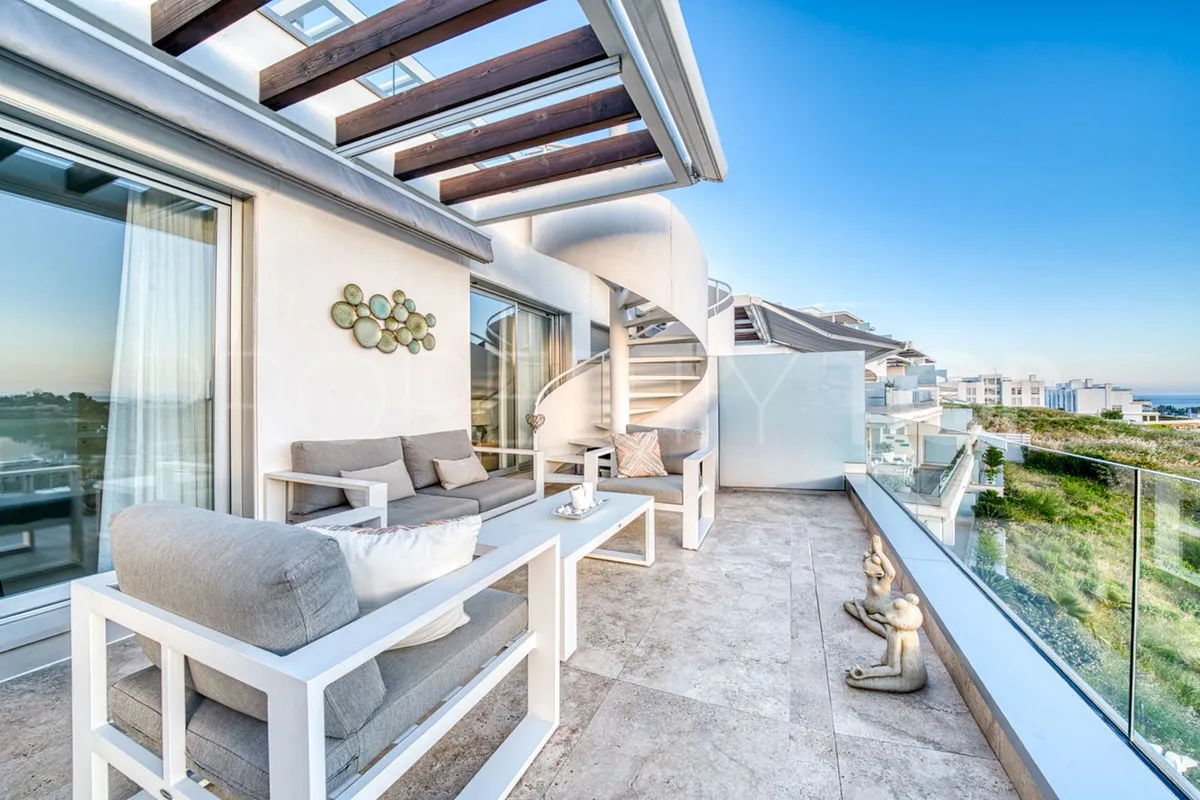 Penthouse with 2 bedrooms for sale in Estepona