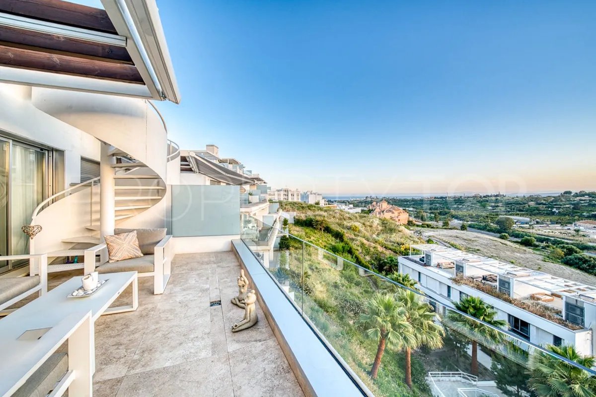 Penthouse with 2 bedrooms for sale in Estepona