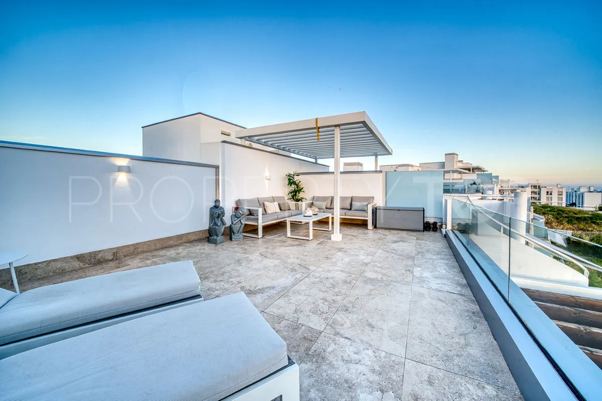 Penthouse with 2 bedrooms for sale in Estepona