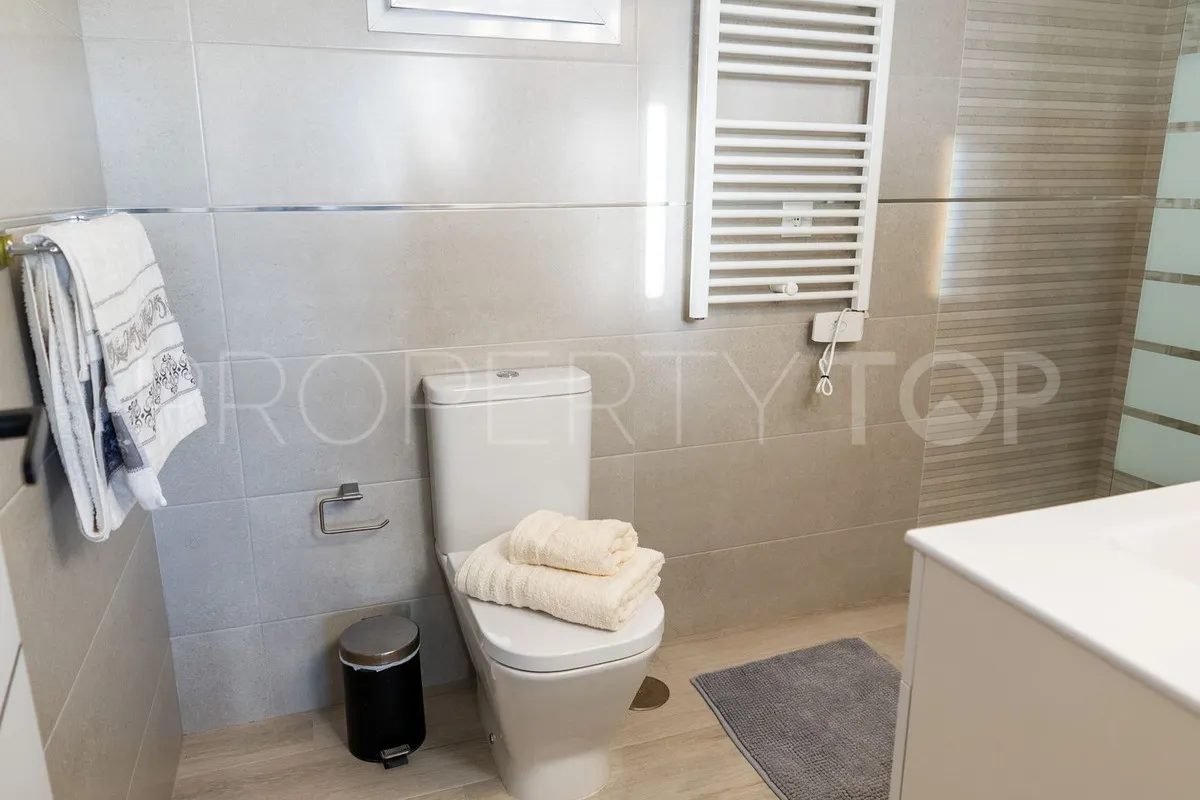 2 bedrooms apartment in Fuengirola for sale