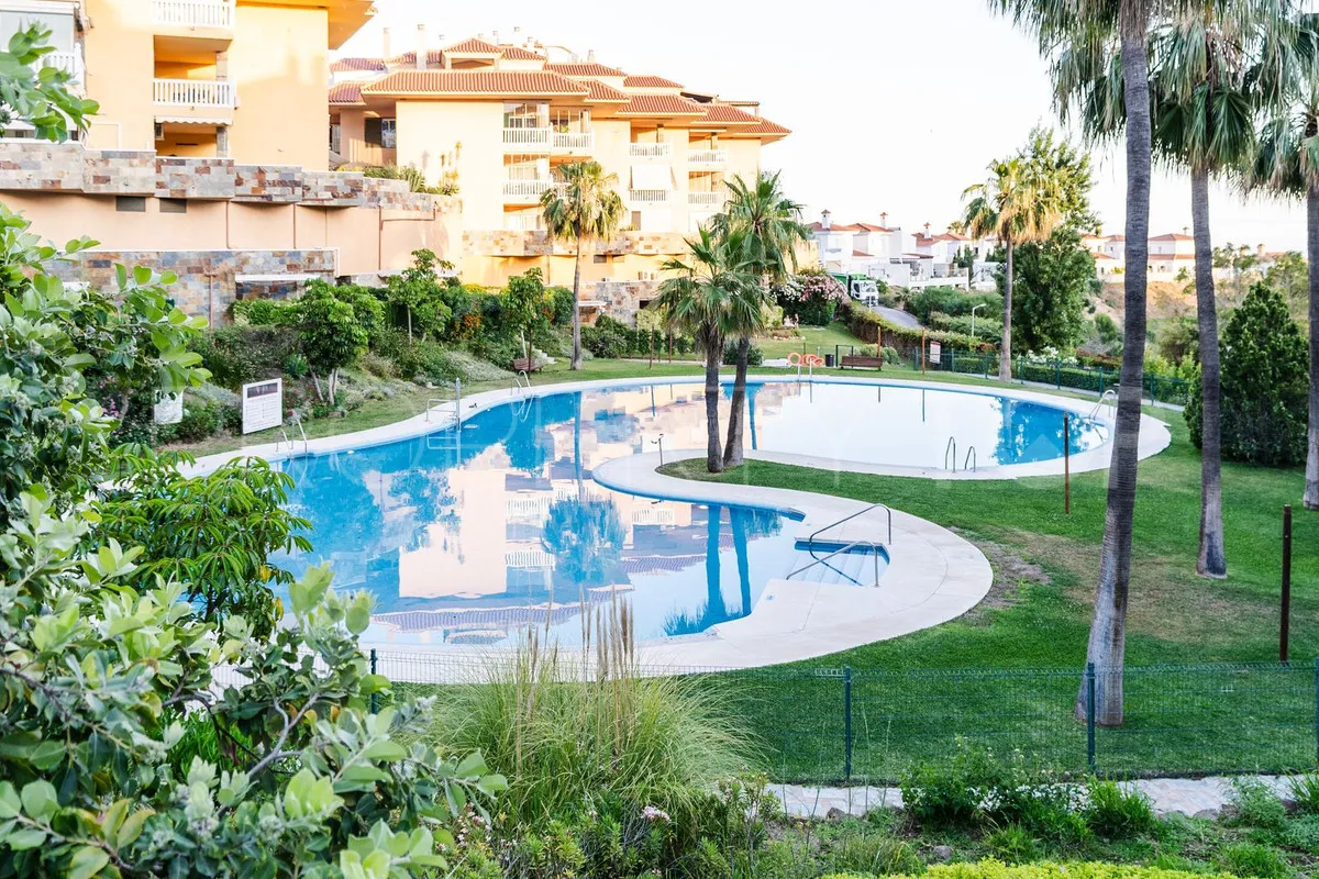 2 bedrooms apartment in Fuengirola for sale