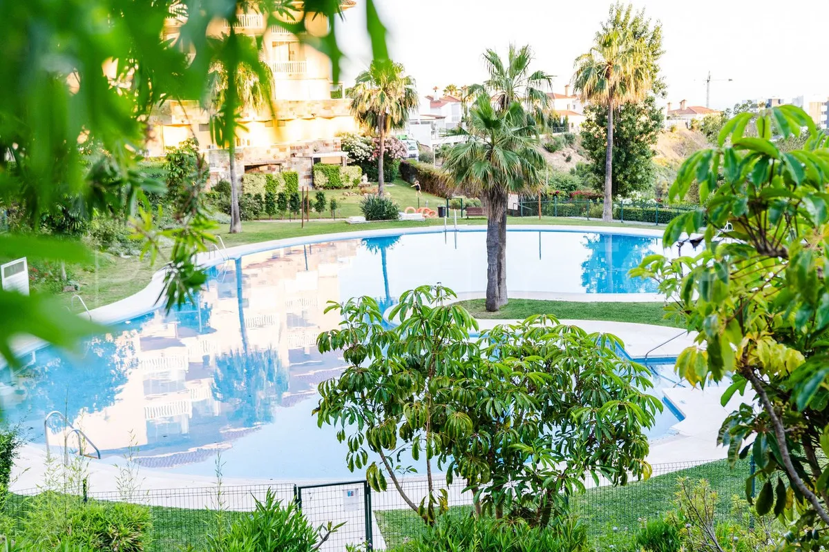 2 bedrooms apartment in Fuengirola for sale