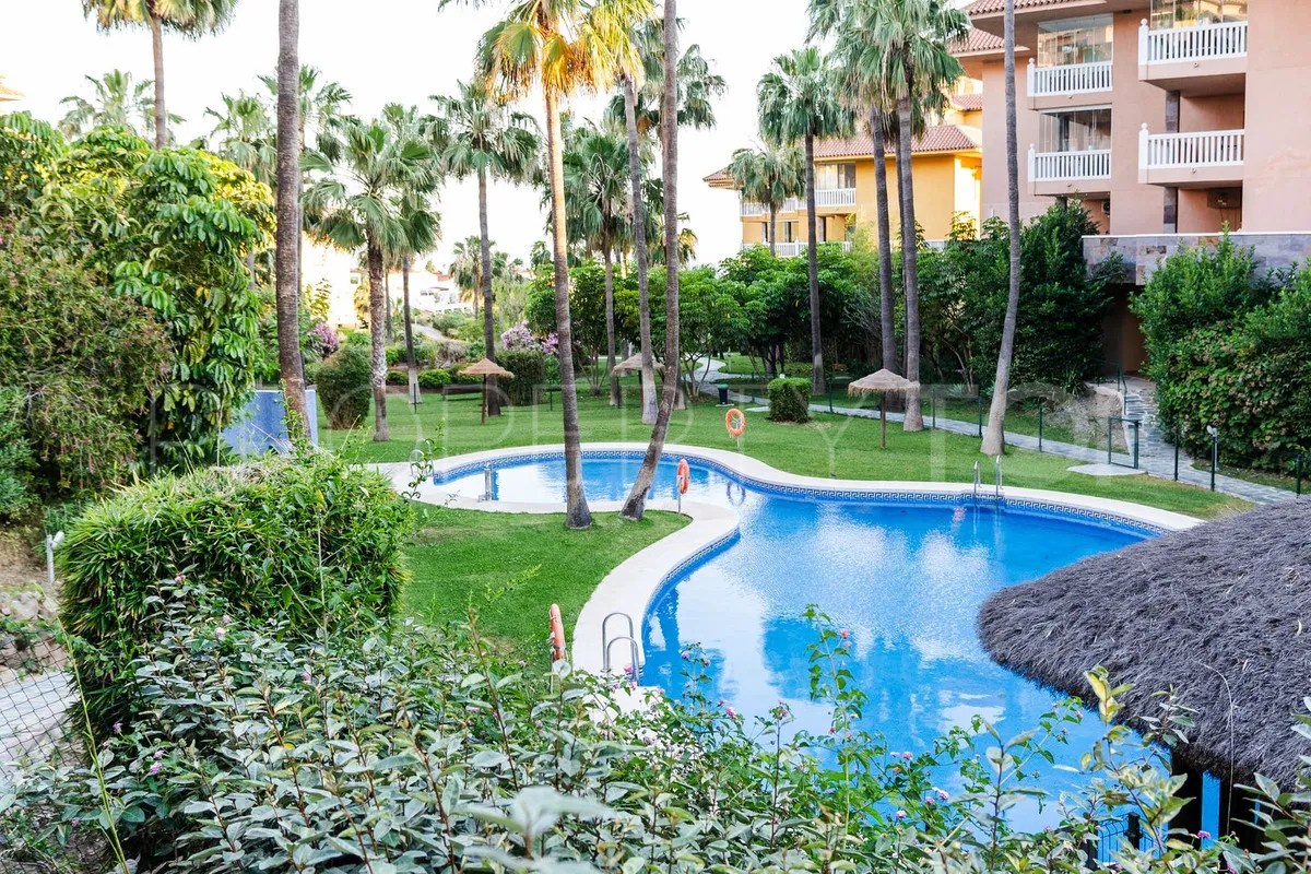 2 bedrooms apartment in Fuengirola for sale