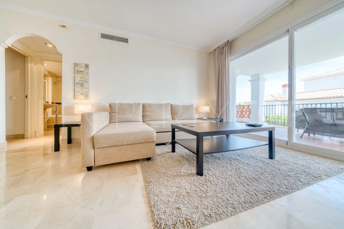 Apartamento planta baja en venta en Calahonda