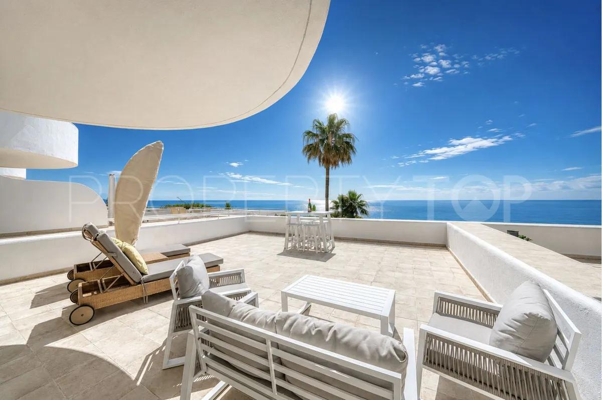 Buy Estepona 2 bedrooms ground floor apartment