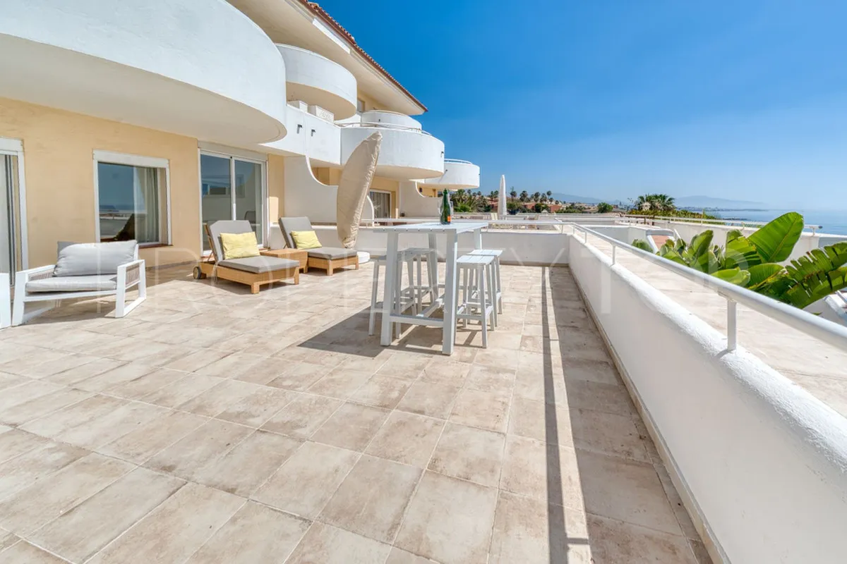 Buy Estepona 2 bedrooms ground floor apartment