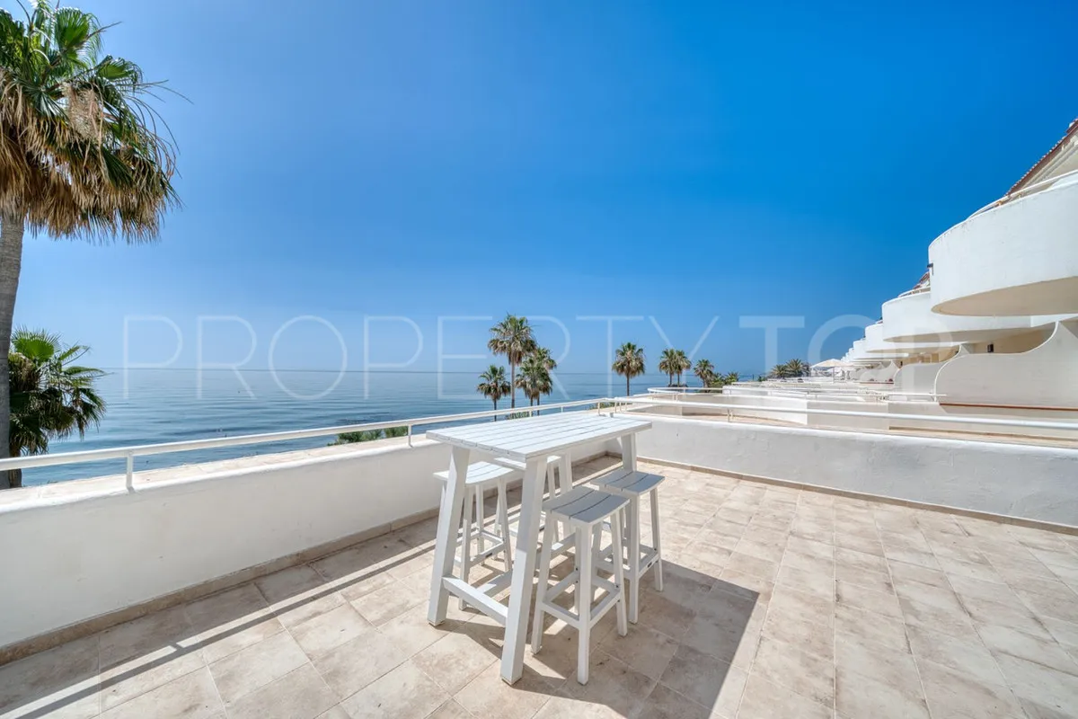 Buy Estepona 2 bedrooms ground floor apartment