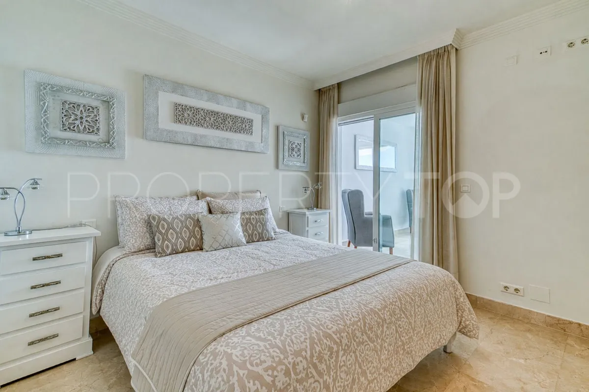 Buy Estepona 2 bedrooms ground floor apartment
