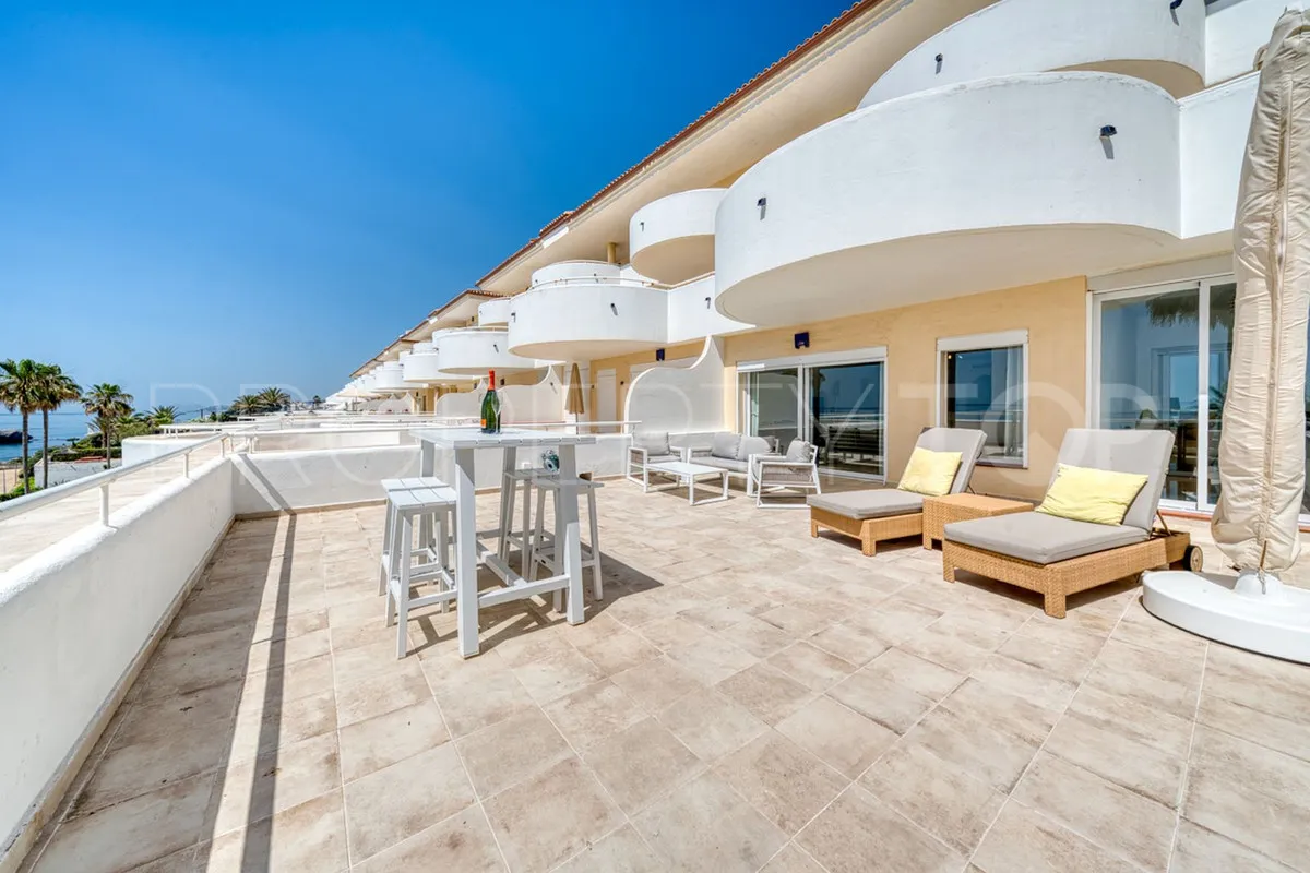 Buy Estepona 2 bedrooms ground floor apartment