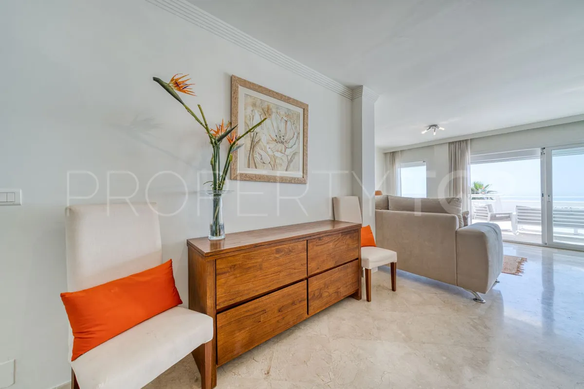 Buy Estepona 2 bedrooms ground floor apartment