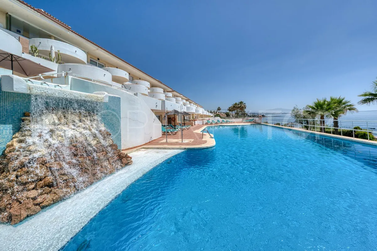Buy Estepona 2 bedrooms ground floor apartment