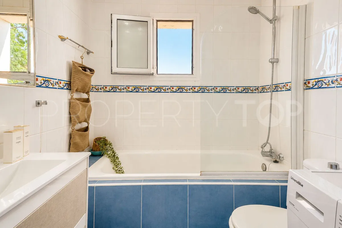 For sale ground floor apartment with 2 bedrooms in Riviera del Sol