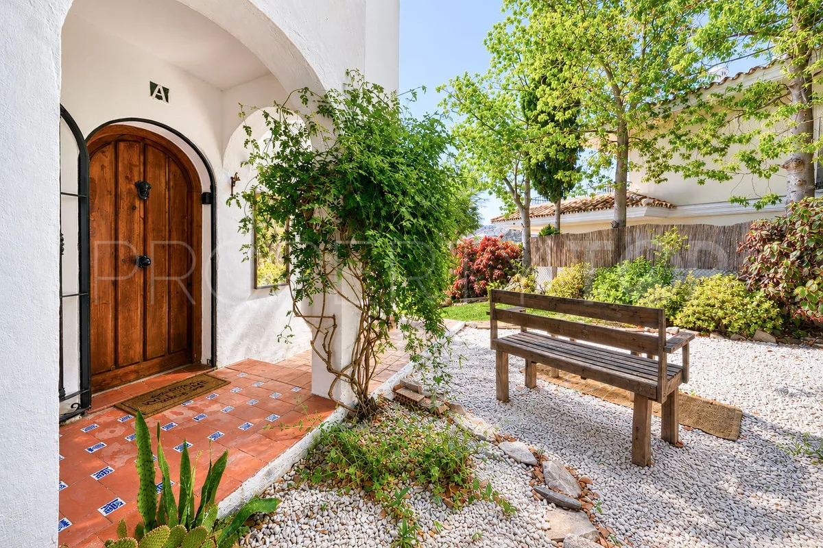 For sale ground floor apartment with 2 bedrooms in Riviera del Sol
