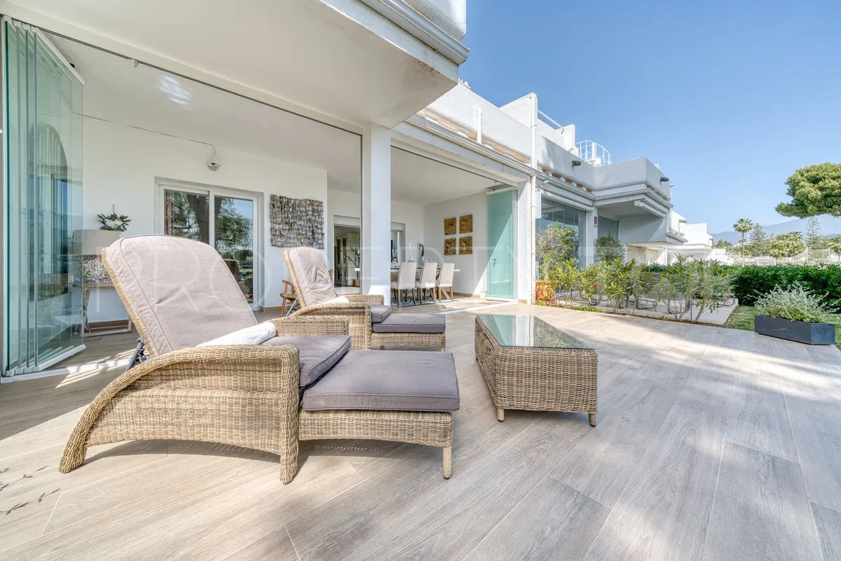 Ground floor apartment for sale in Aloha