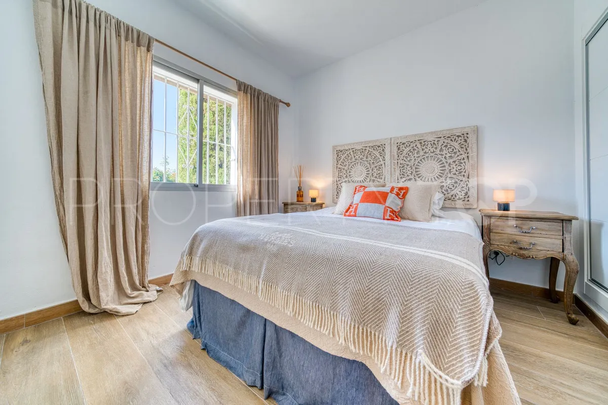 Ground floor apartment for sale in Aloha