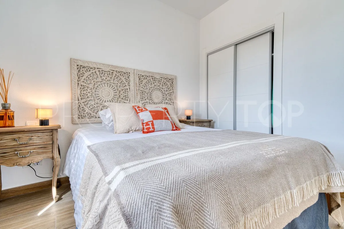 Ground floor apartment for sale in Aloha