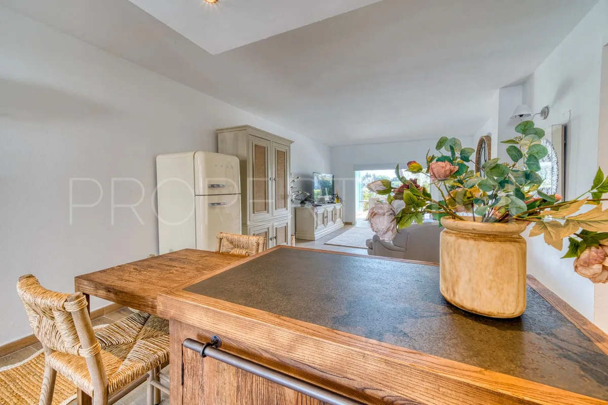 Ground floor apartment for sale in Aloha
