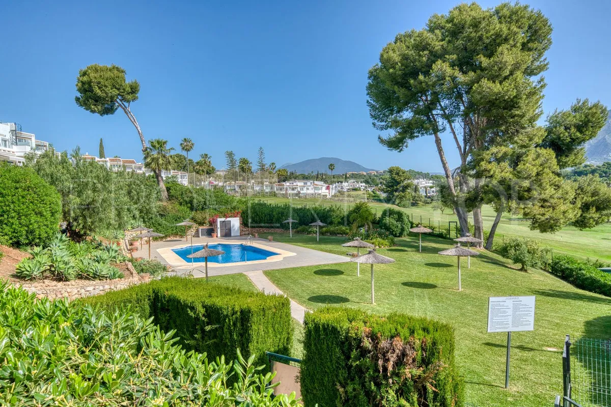 Se vende apartamento planta baja en Aloha