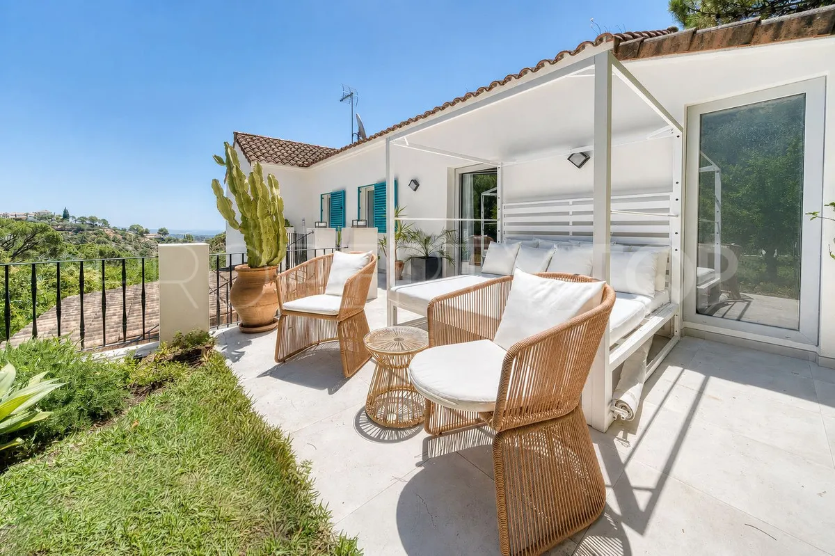 For sale El Madroñal villa
