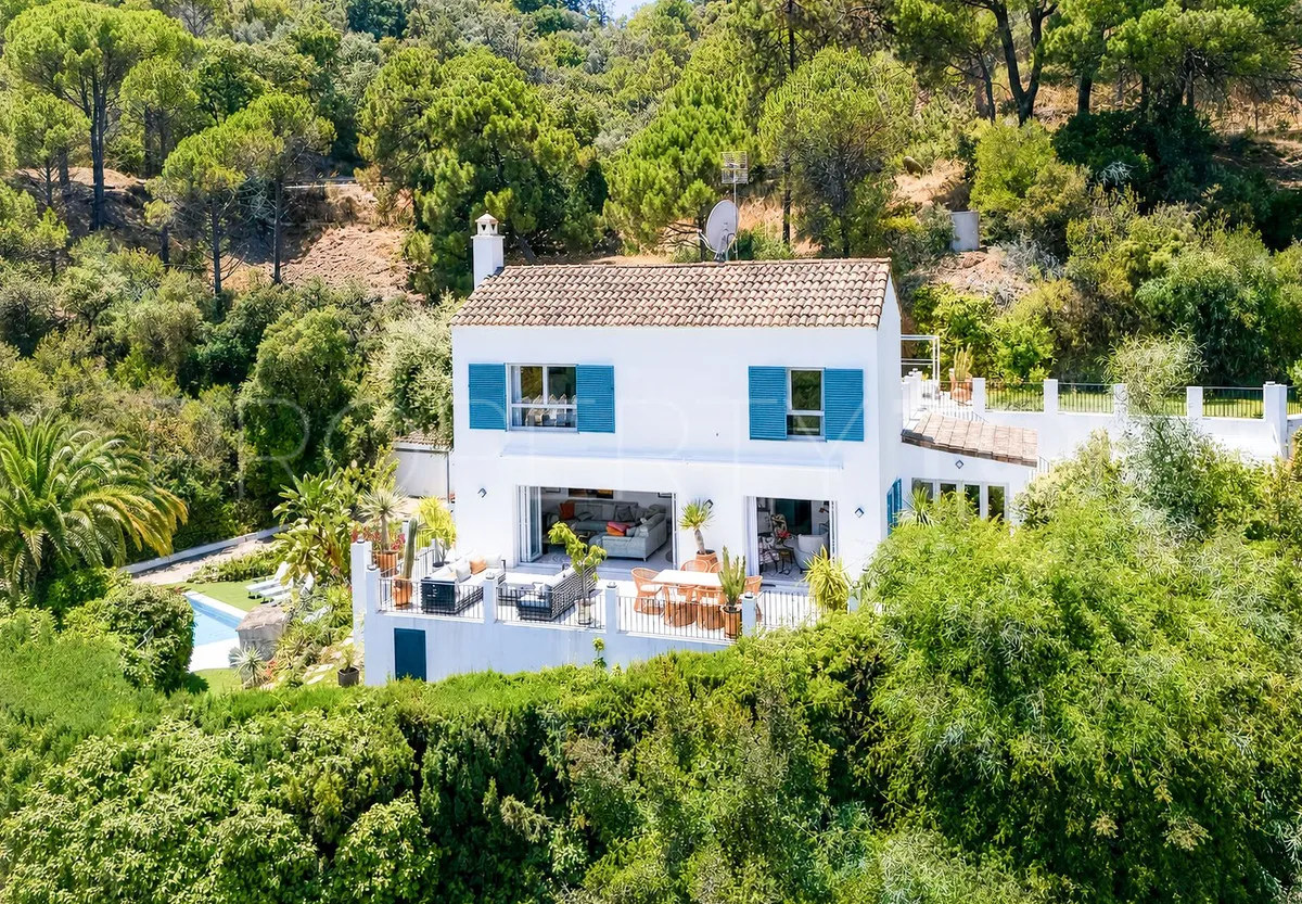 For sale El Madroñal villa