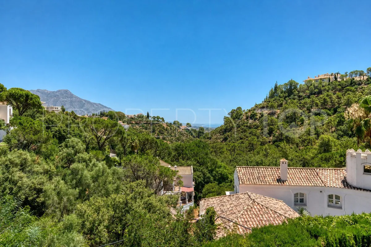 For sale El Madroñal villa