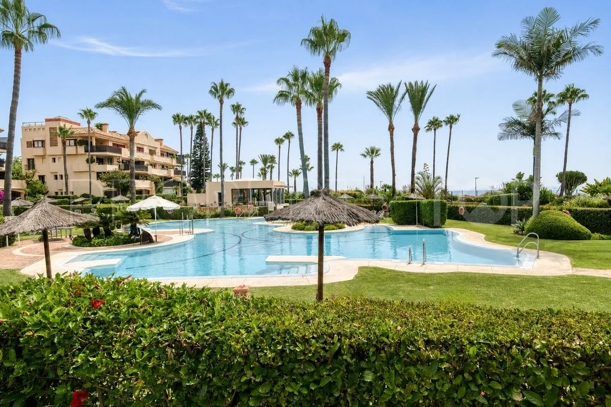 2 bedrooms apartment in New Golden Mile for sale