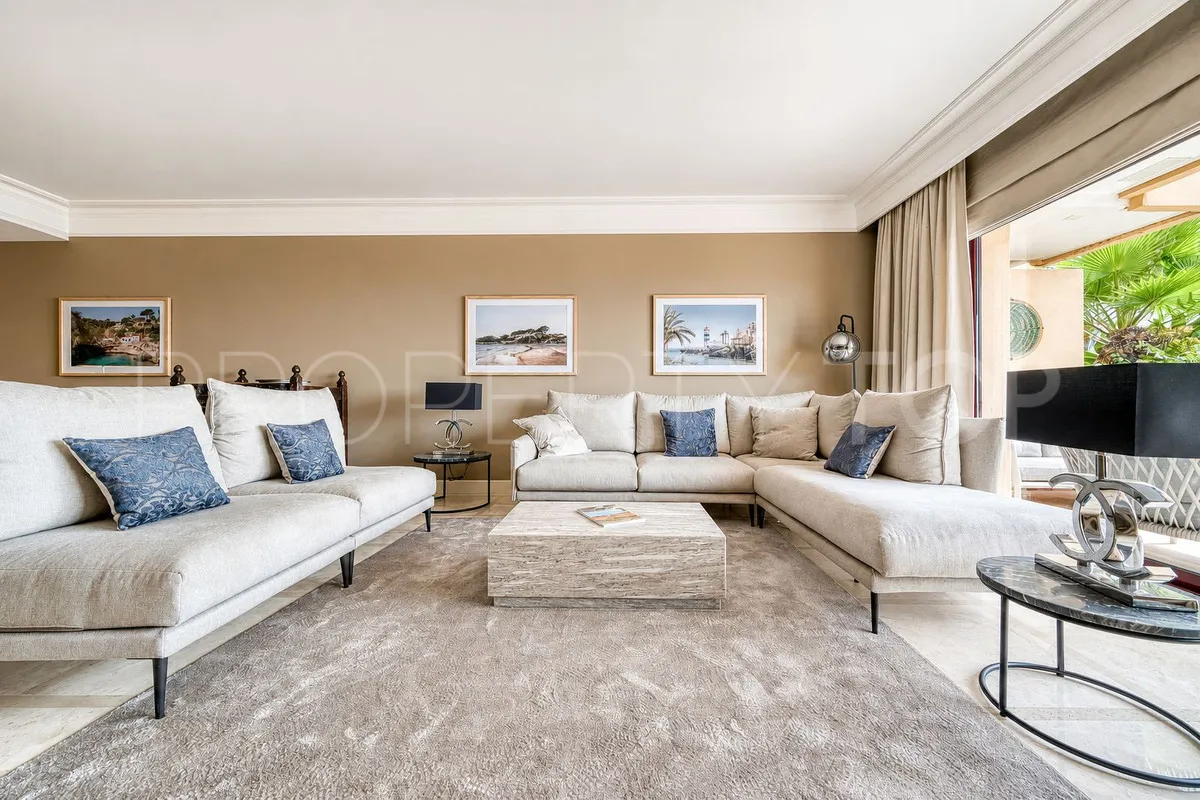 2 bedrooms apartment in New Golden Mile for sale