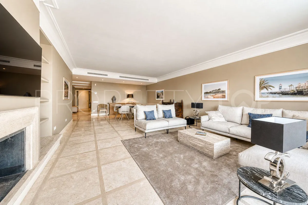 2 bedrooms apartment in New Golden Mile for sale