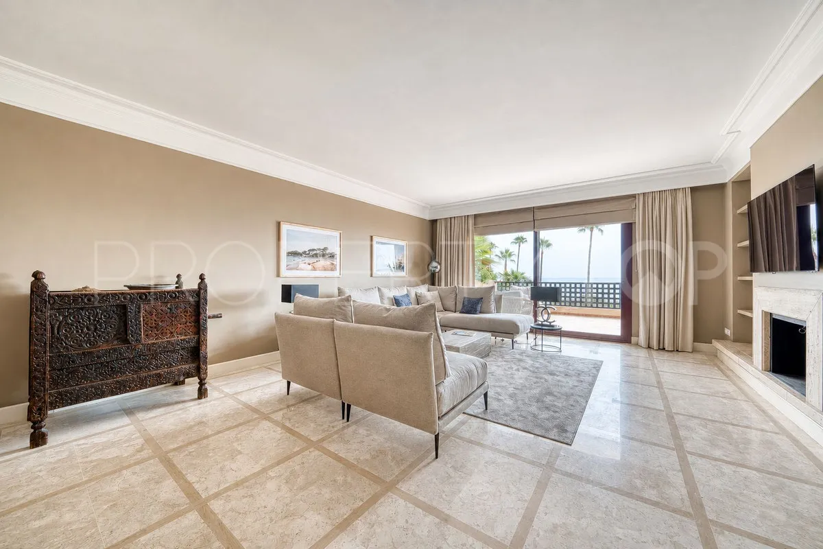 2 bedrooms apartment in New Golden Mile for sale