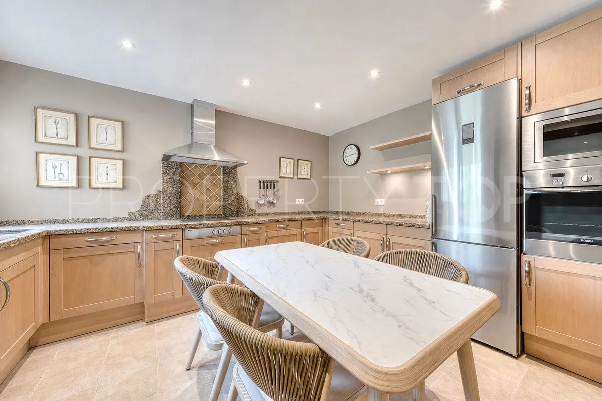 2 bedrooms apartment in New Golden Mile for sale