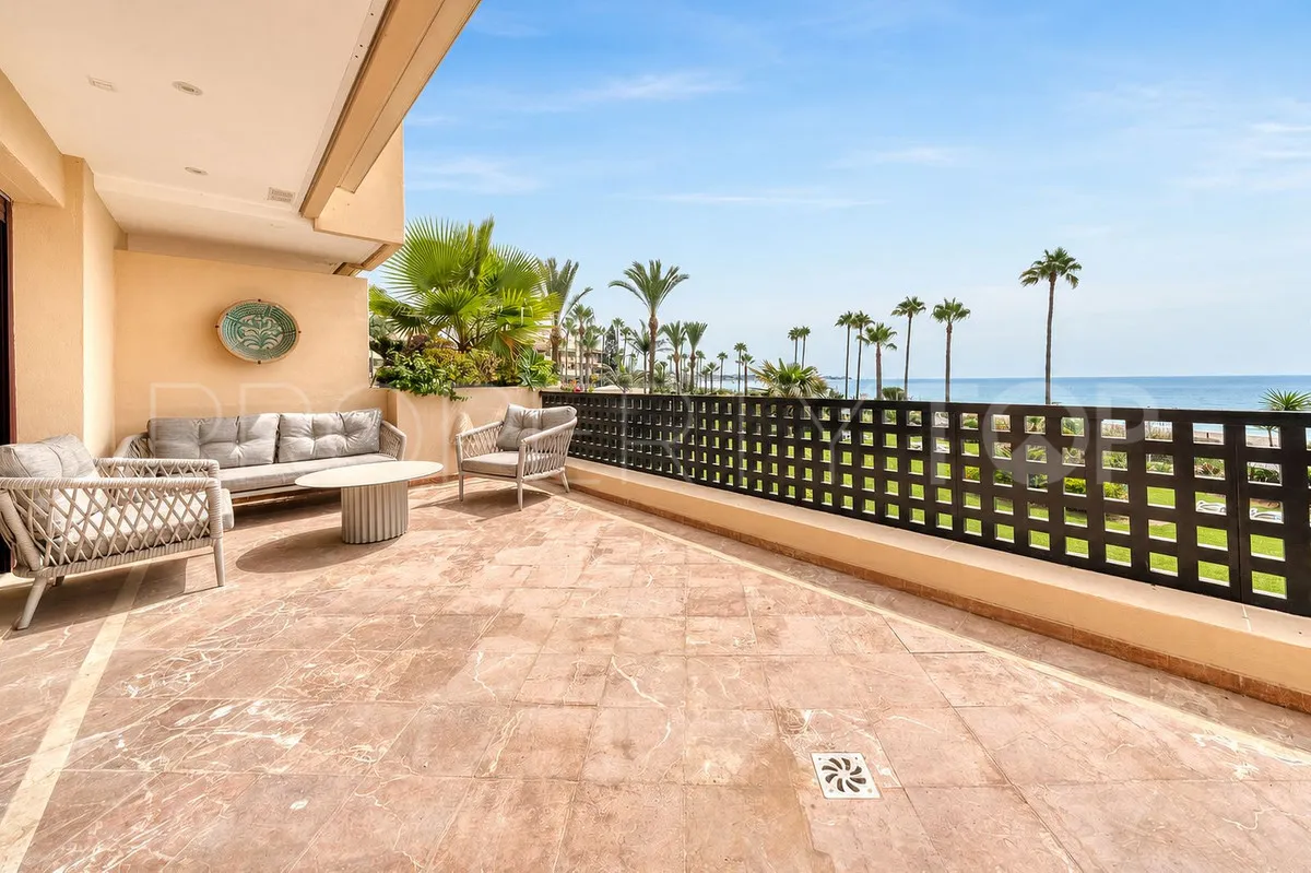 2 bedrooms apartment in New Golden Mile for sale