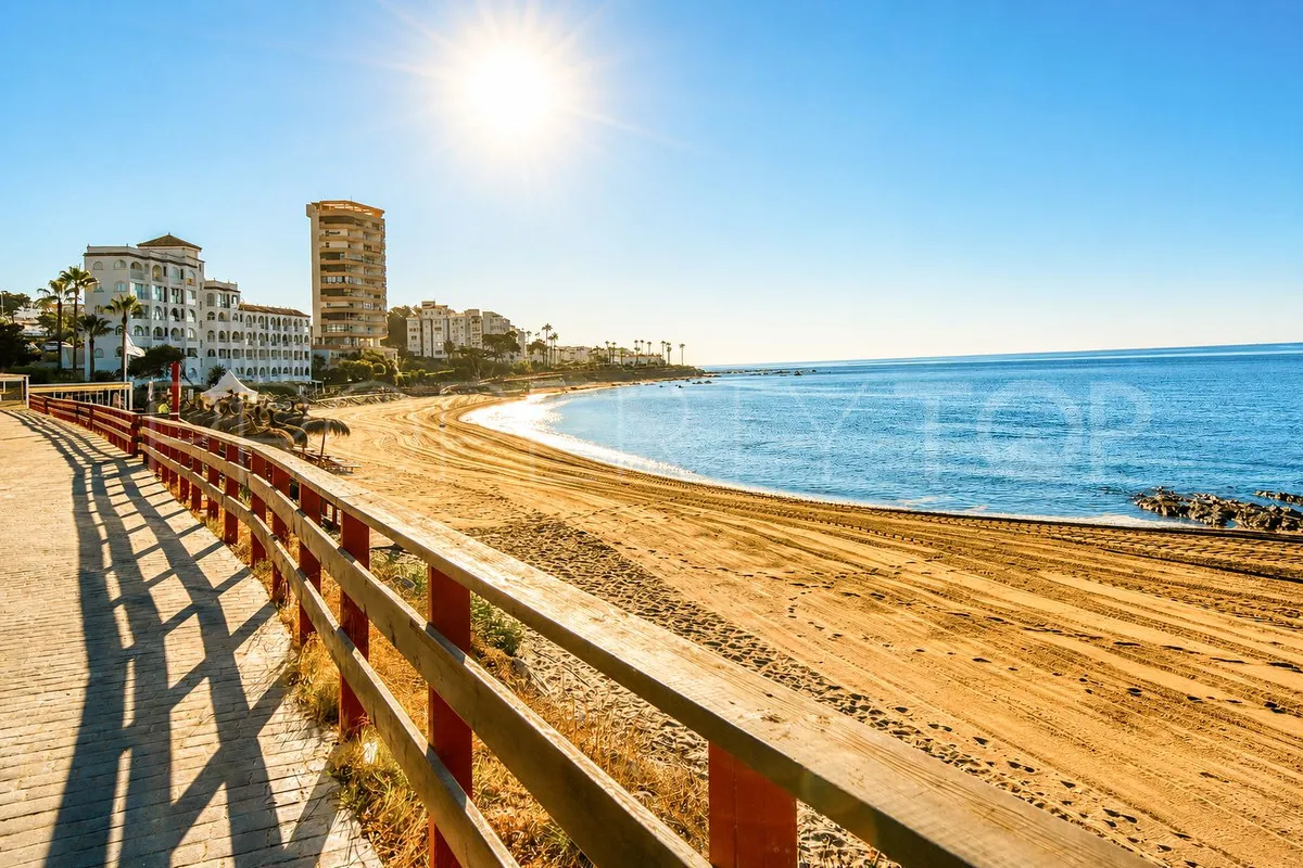 2 bedrooms penthouse for sale in Riviera del Sol