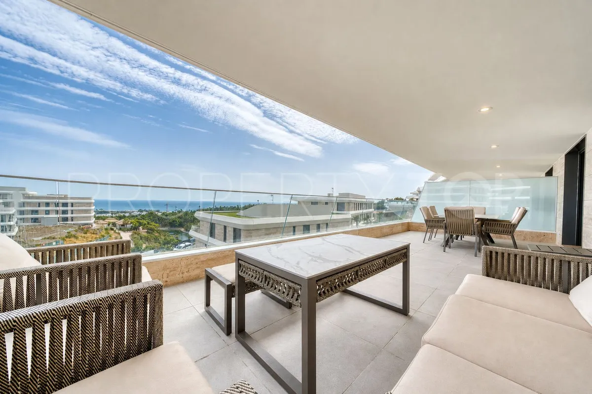 Buy apartment in Estepona