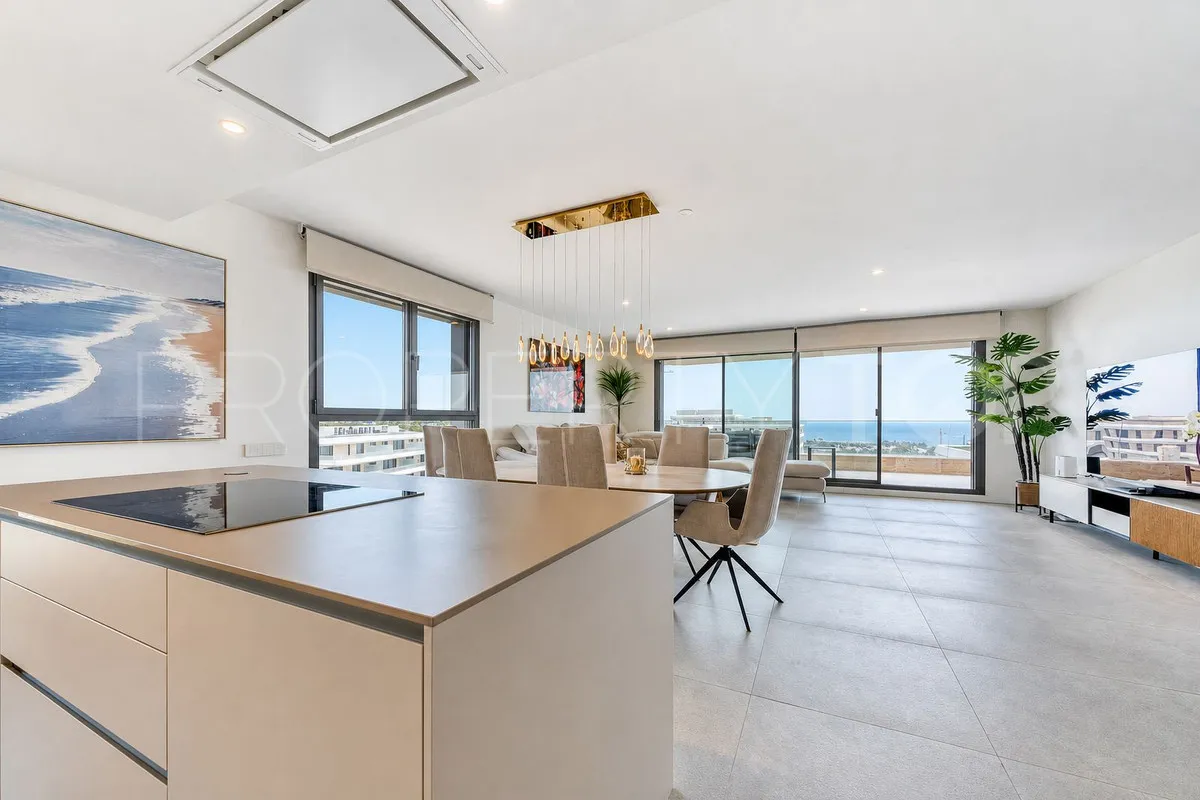 Buy apartment in Estepona