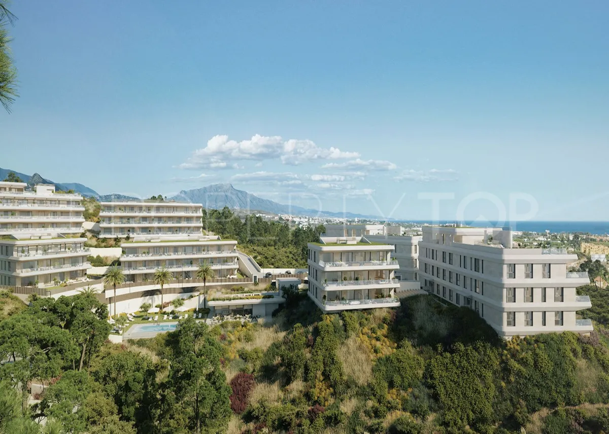 Buy apartment in Estepona