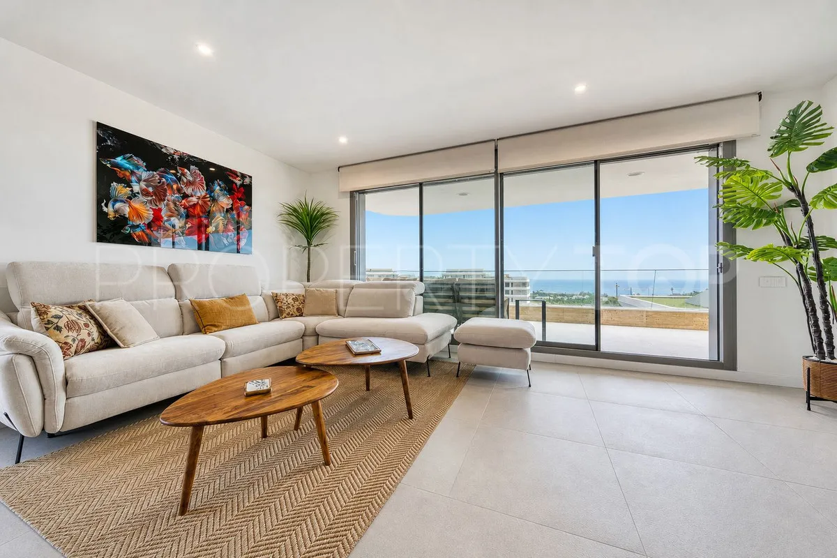 Buy apartment in Estepona