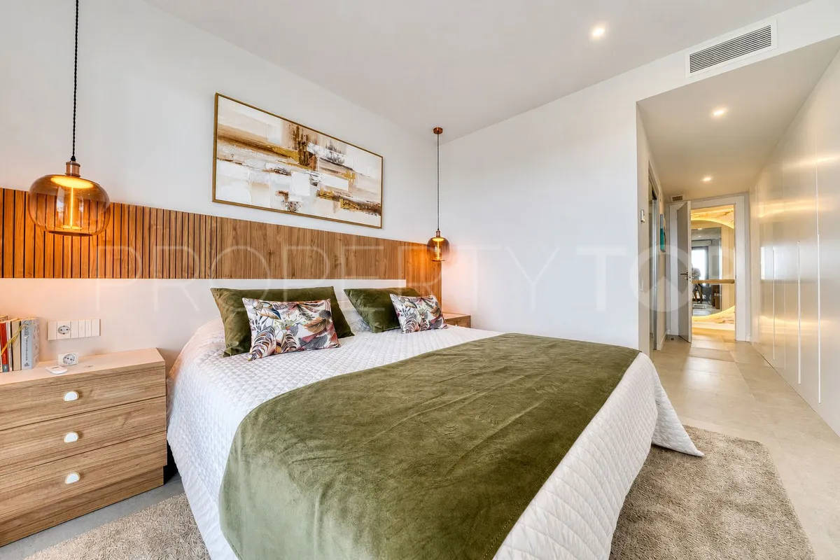 Buy apartment in Estepona