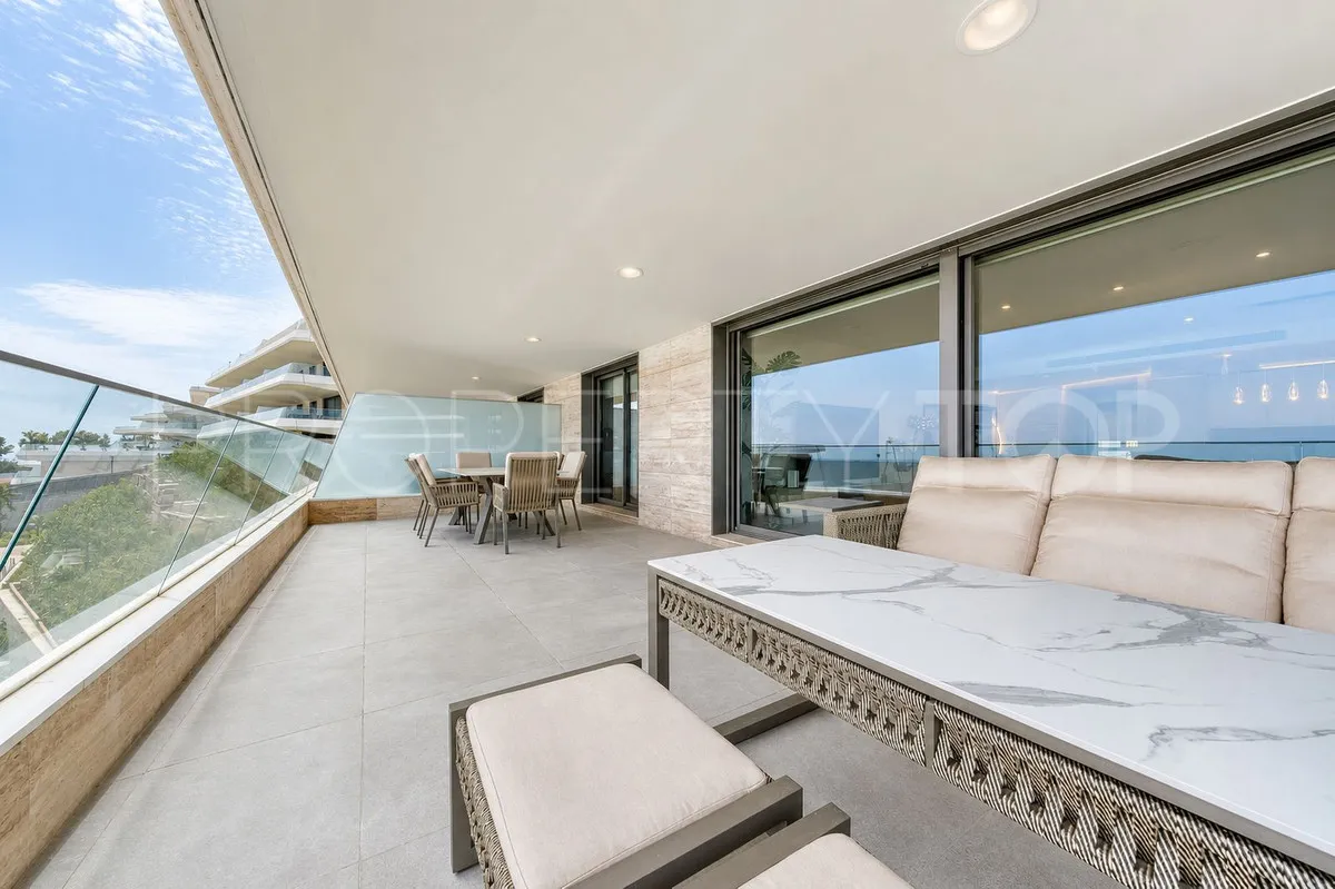 Buy apartment in Estepona