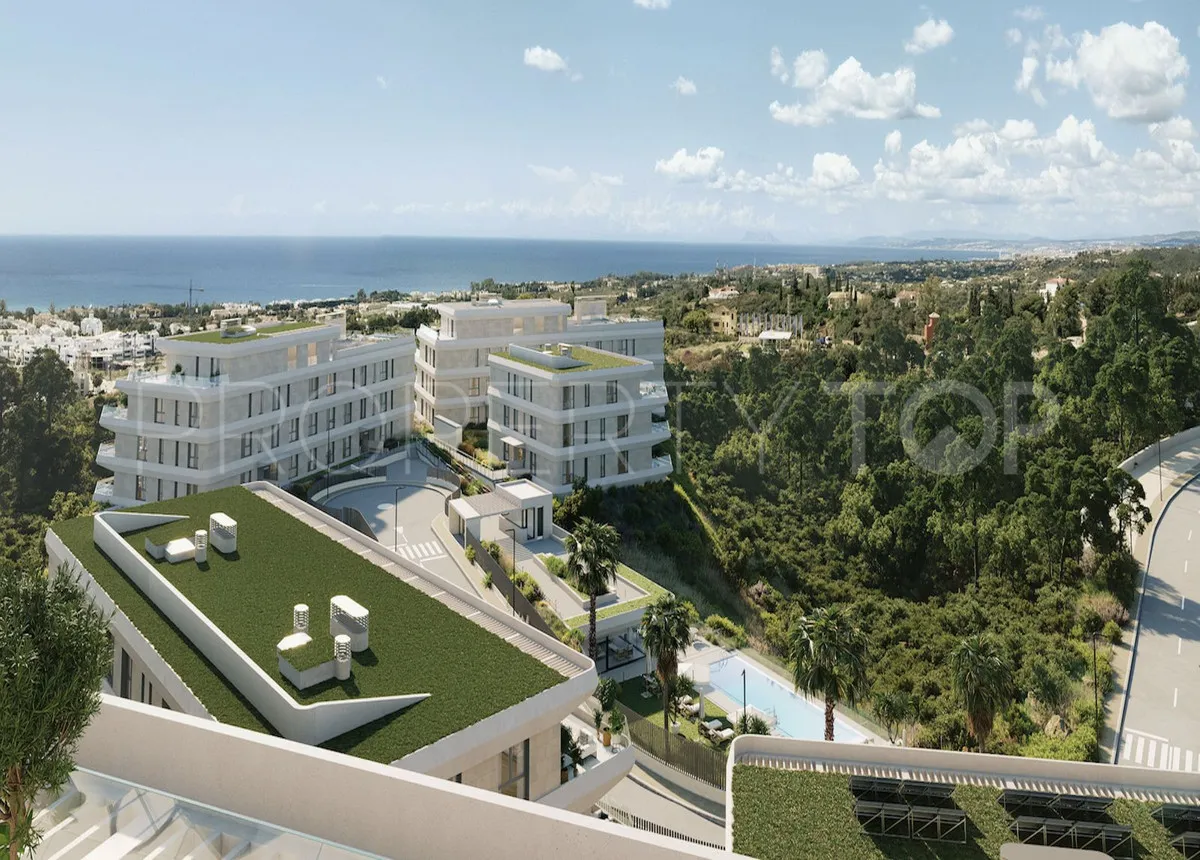 Buy apartment in Estepona