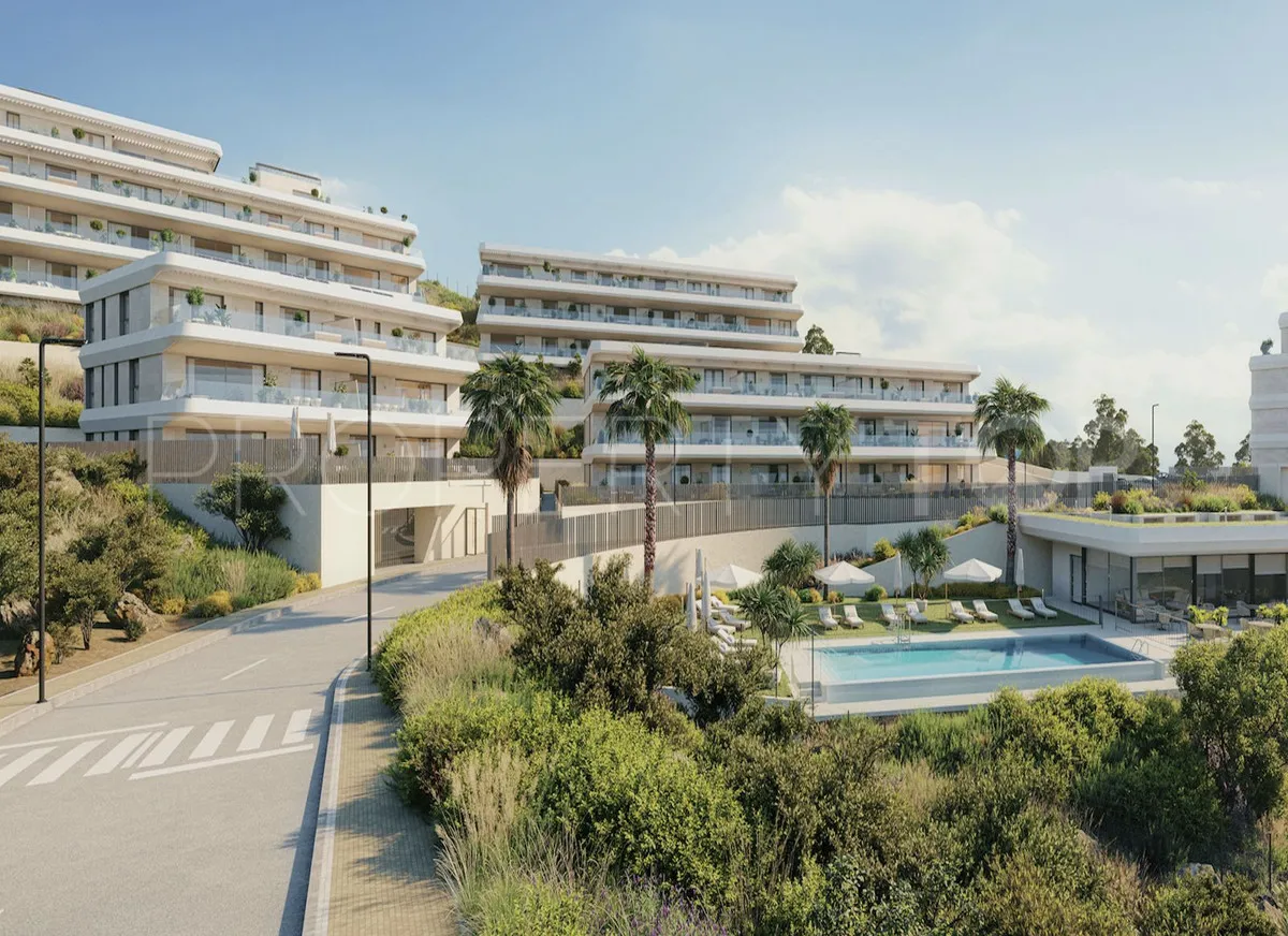 Buy apartment in Estepona
