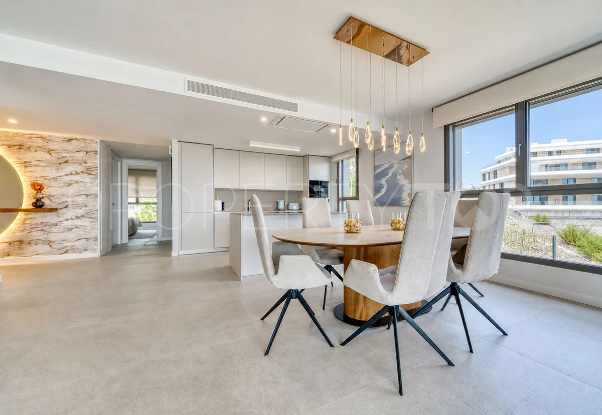 Buy apartment in Estepona