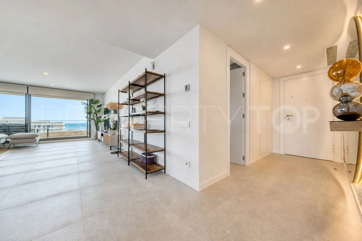 Buy apartment in Estepona