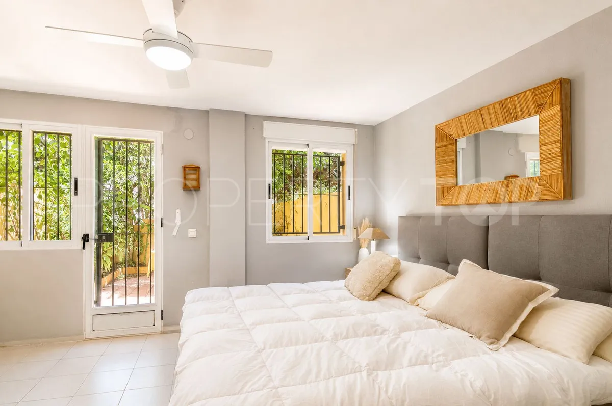 Costabella, adosado de 4 dormitorios en venta