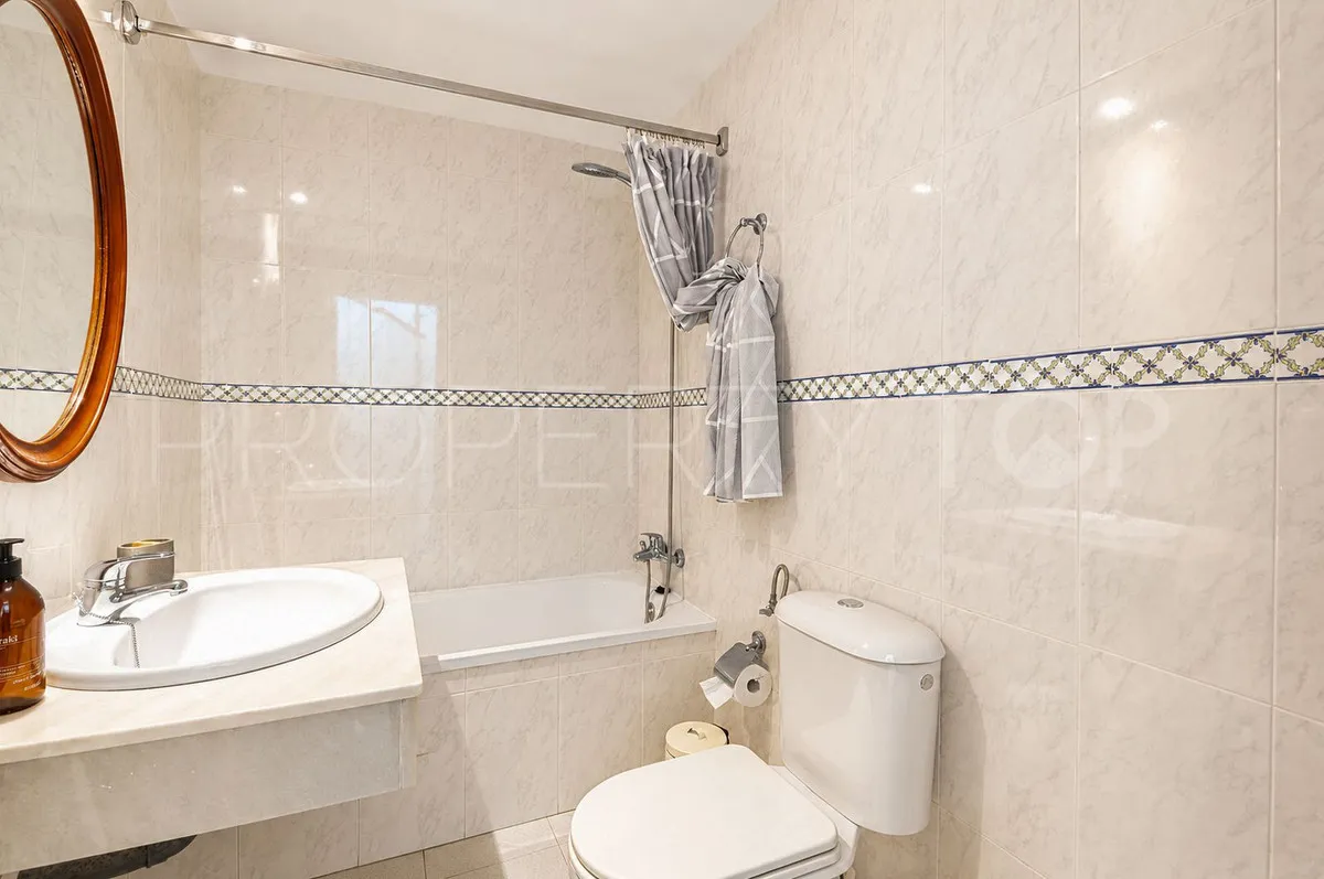 Costabella, adosado de 4 dormitorios en venta