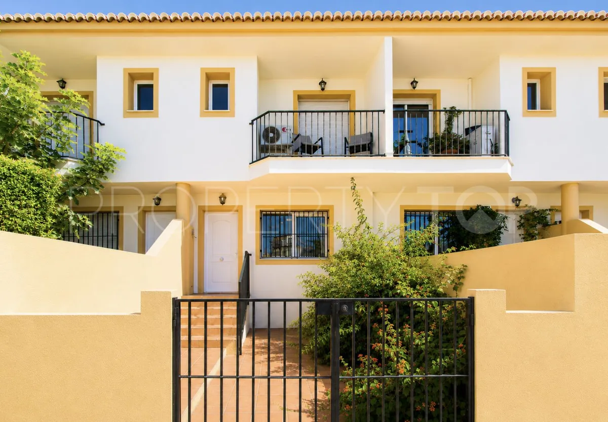 Costabella, adosado de 4 dormitorios en venta